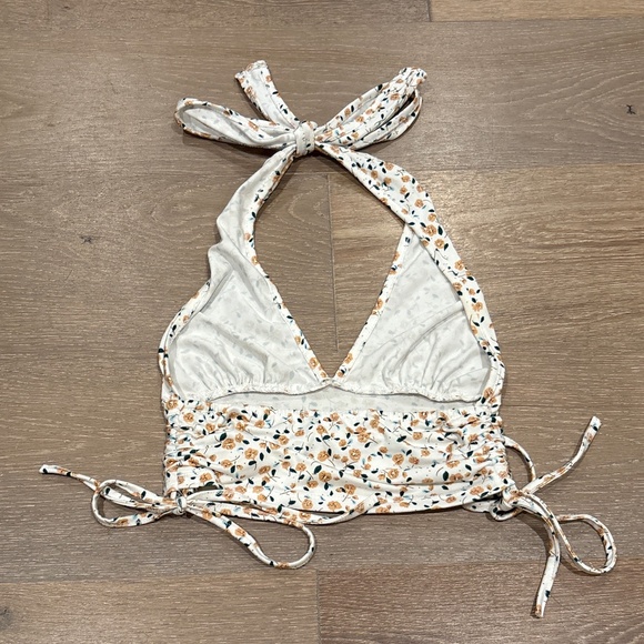 Tilly’s floral halter top size xs - Picture 2 of 3